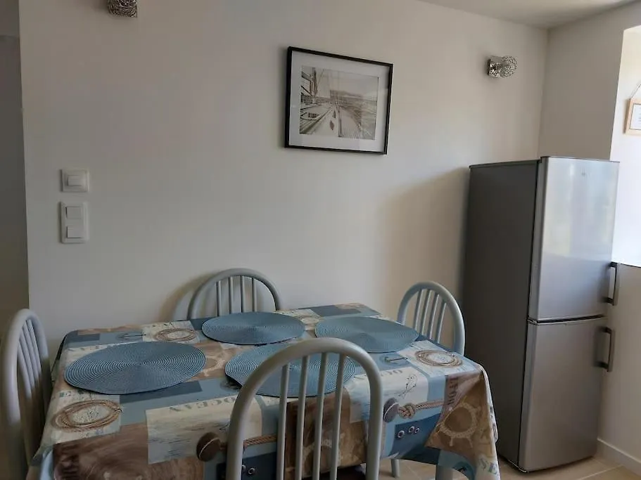 T2 A Benodet Avec Jardin Chez Charlotte & Jose Apartment 0*,  France